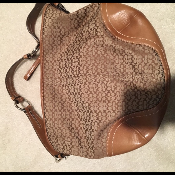Coach signature shoulder hobo bag - Picture 2 of 5
